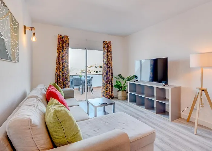 Bright And Modern In * 阿德耶