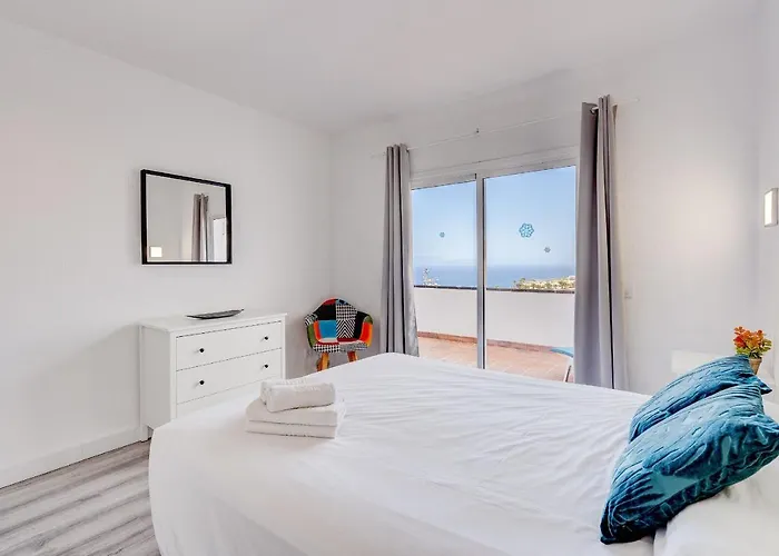 Bright And Modern In * 阿德耶