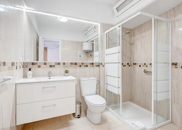 Appartamento Bright And Modern In *